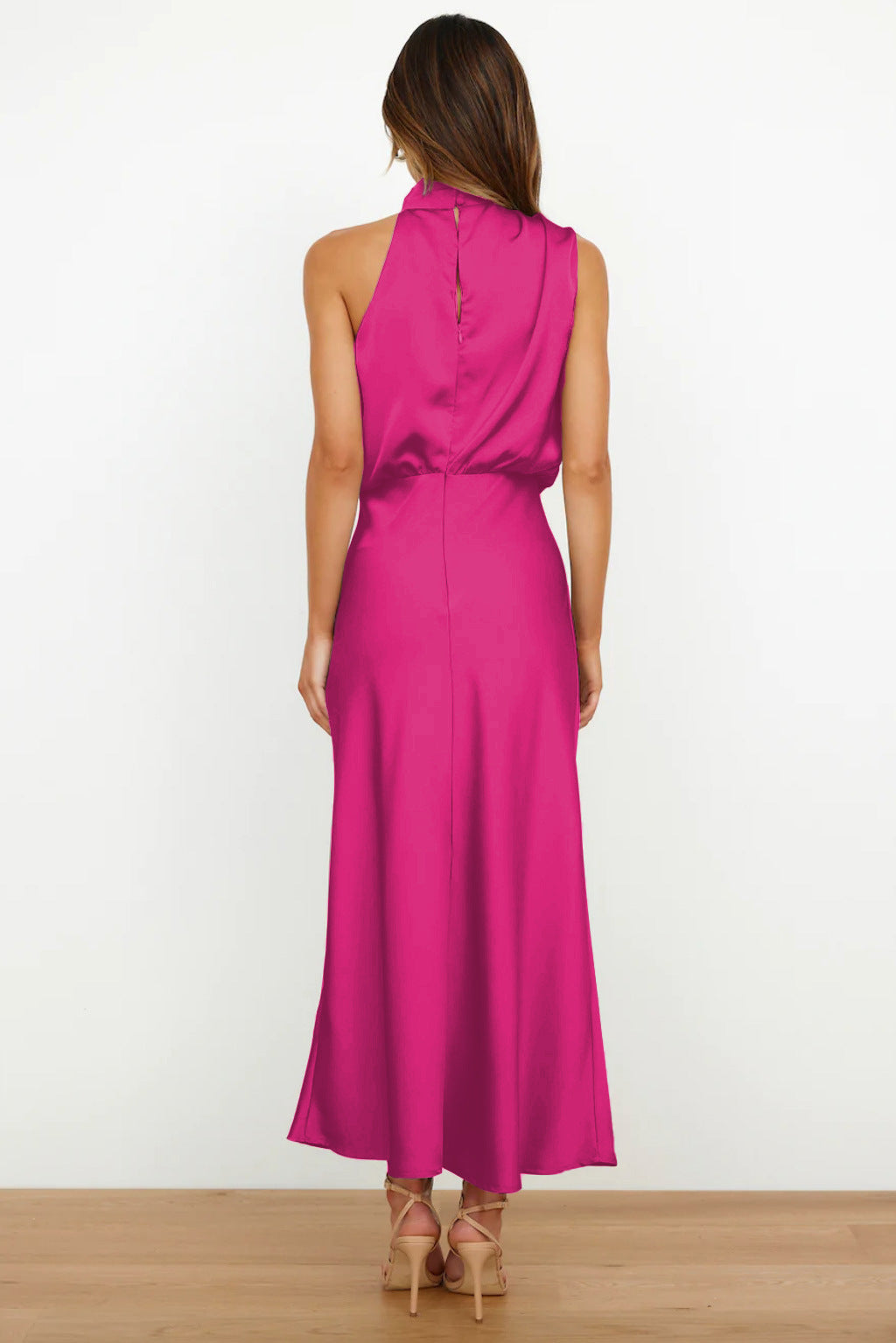 Elegant Sleeveless Satin Evening Gown