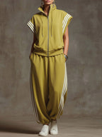 Women's Solid Color Stand-collar Short-sleeved Casual Loose Cotton Top And High-waisted Wide-leg Cotton Pants Set.